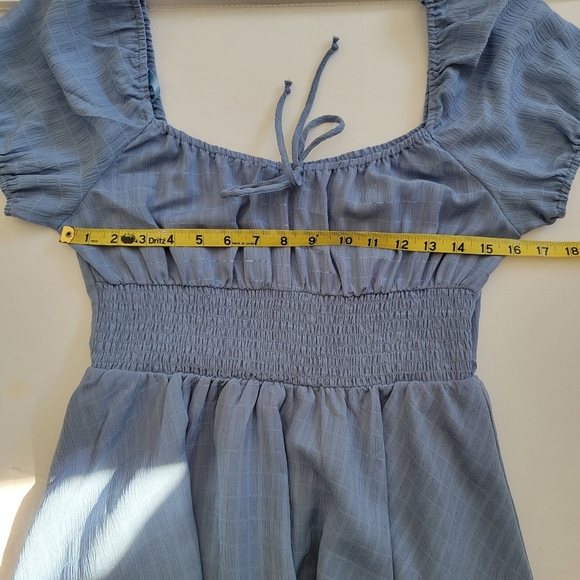 New Juniors City Triangle Short Sleeve Romper. - Picture 4 of 9